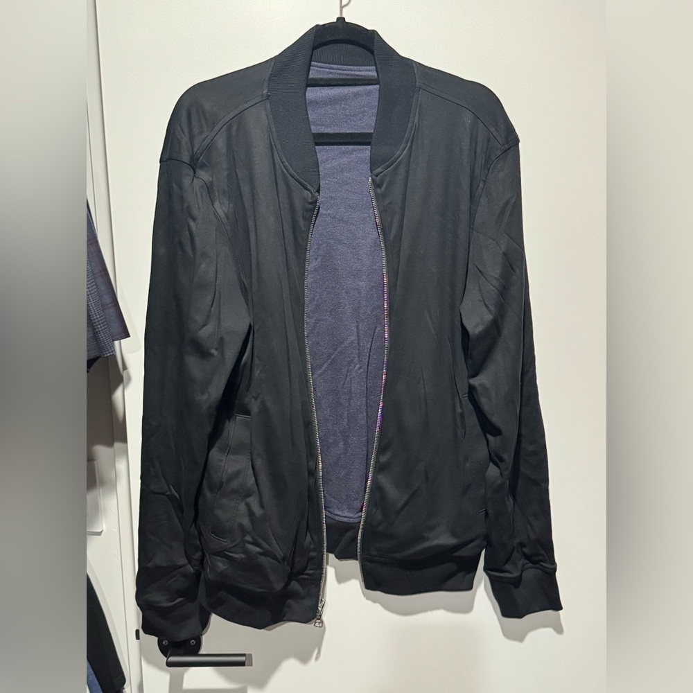 Banana Republic Men’s Reversible Sweater Jacket Large Black/Blue